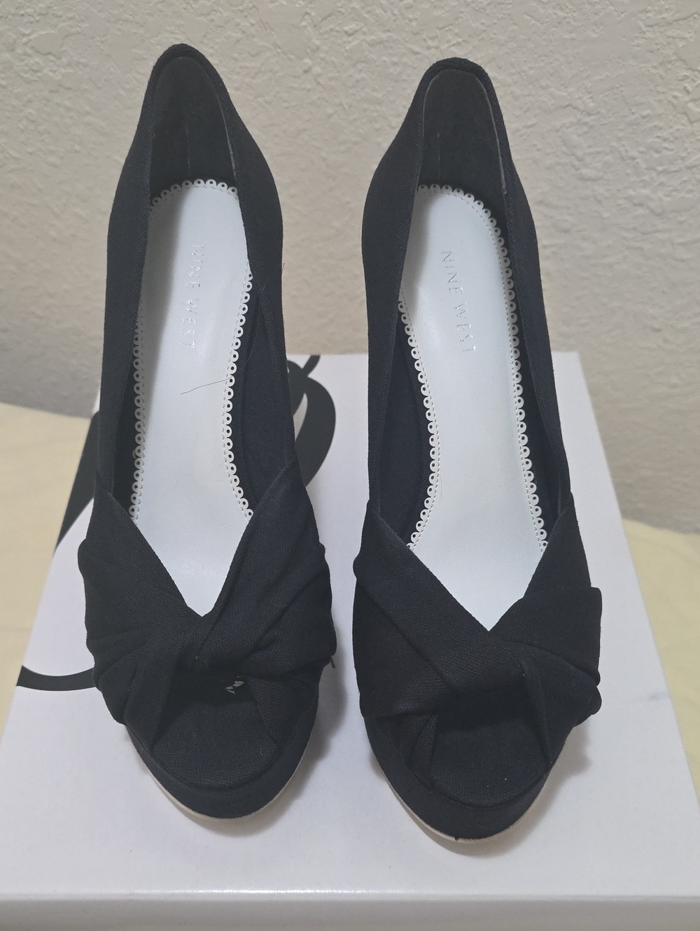 Nine West Black Knotted Peep-Toe Platform Pumps